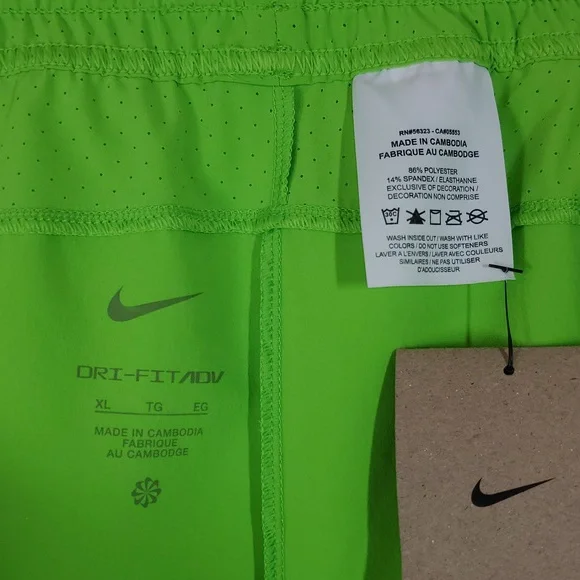Nike Tennis - Court Rafa Straight-Leg Dri-FIT ADV Tennis Shorts - Green - Picture 7 of 16